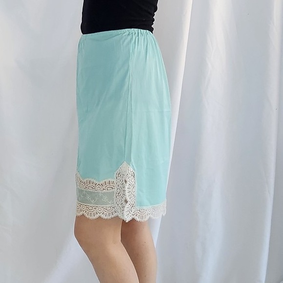 70s Bright Blue Half Slip - Picture 2 of 4